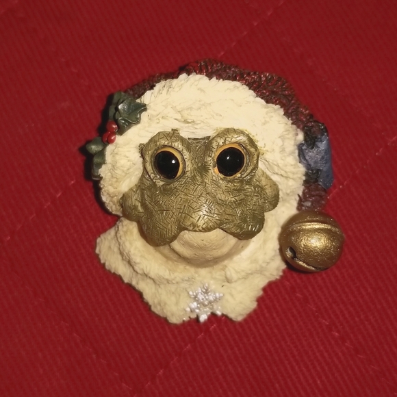 Holiday pin - Picture 1 of 3